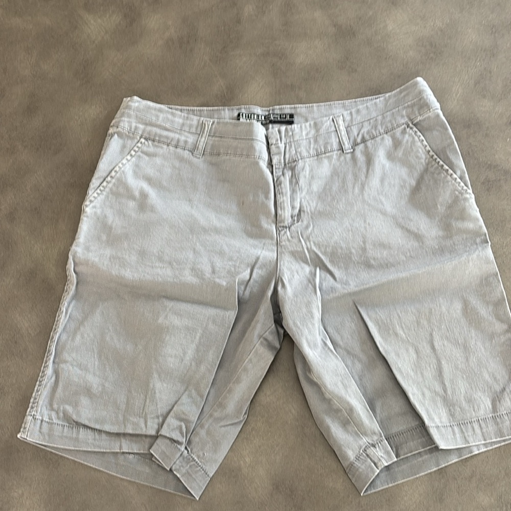 Cotton On Light Gray Shorts